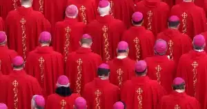 Cardenales: ¿Quiénes Son Y Qué Hacen En La Iglesia Católica ...